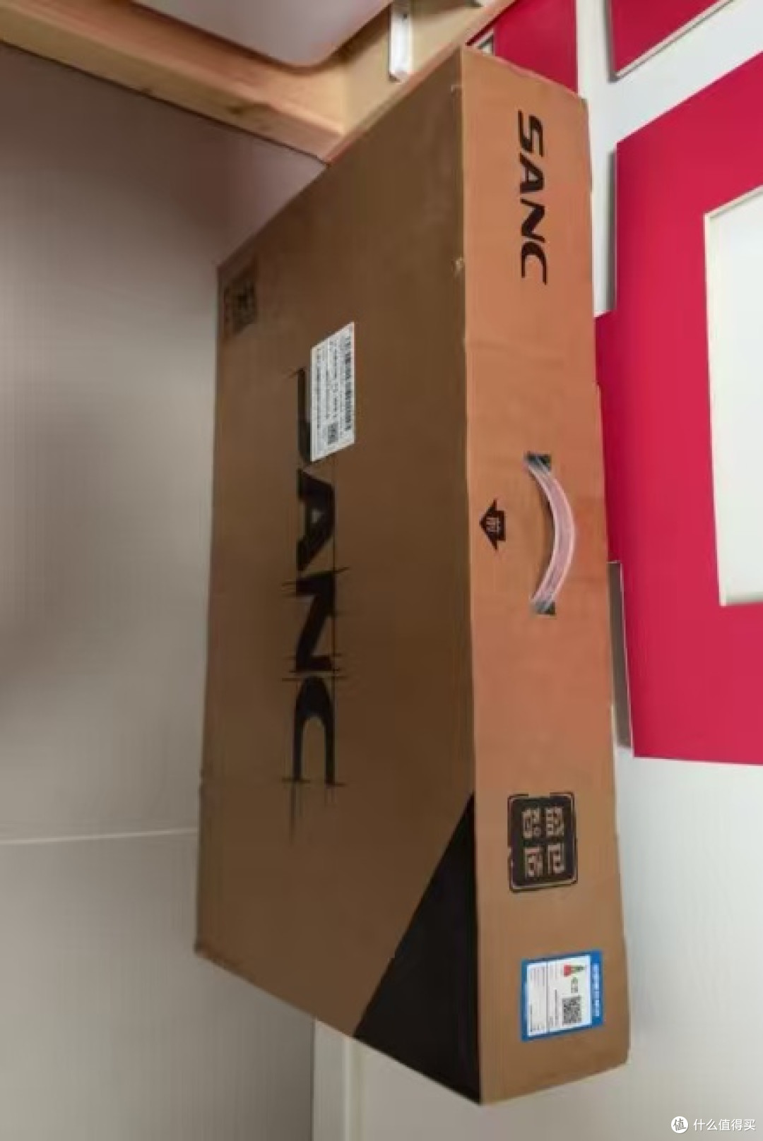 老 144Hz 屏退役,小桌面换上 SANC 盛色 N50Pro7 后的半个月体验