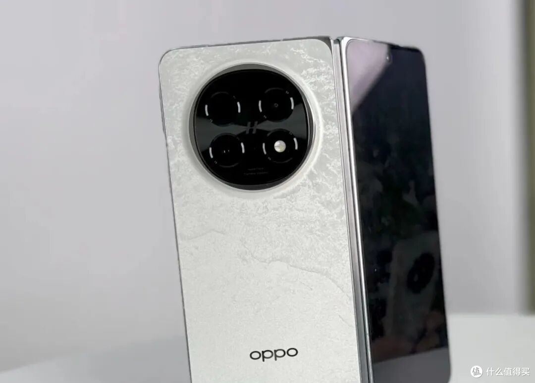 六大厂商集体入场,阔折叠手机要彻底卷起来了