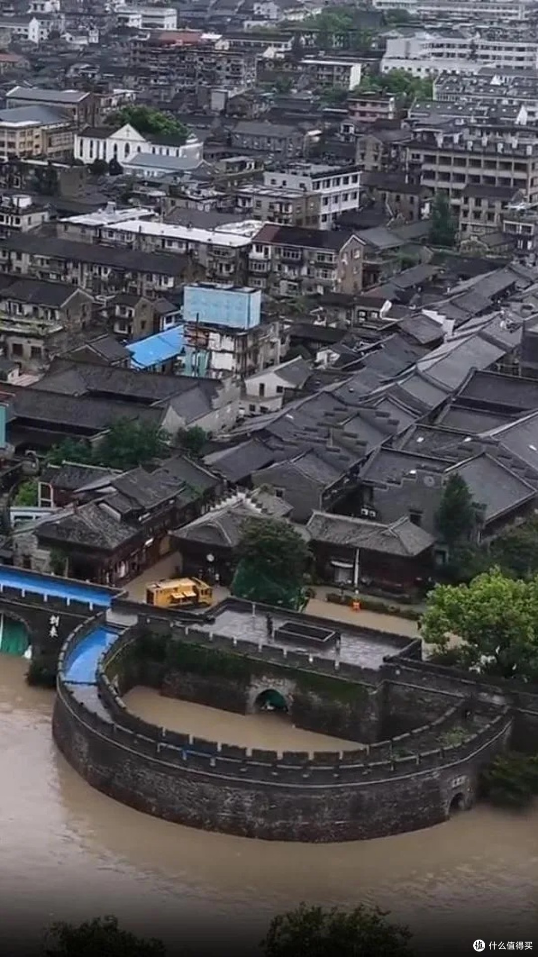 错峰出行,慢游临海古城