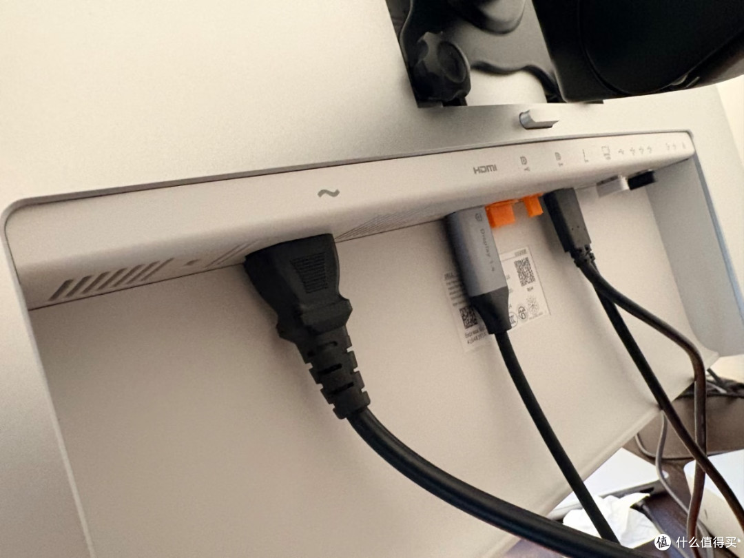 Dell U3225QE体验|把桌面质感拉满的生产力大屏