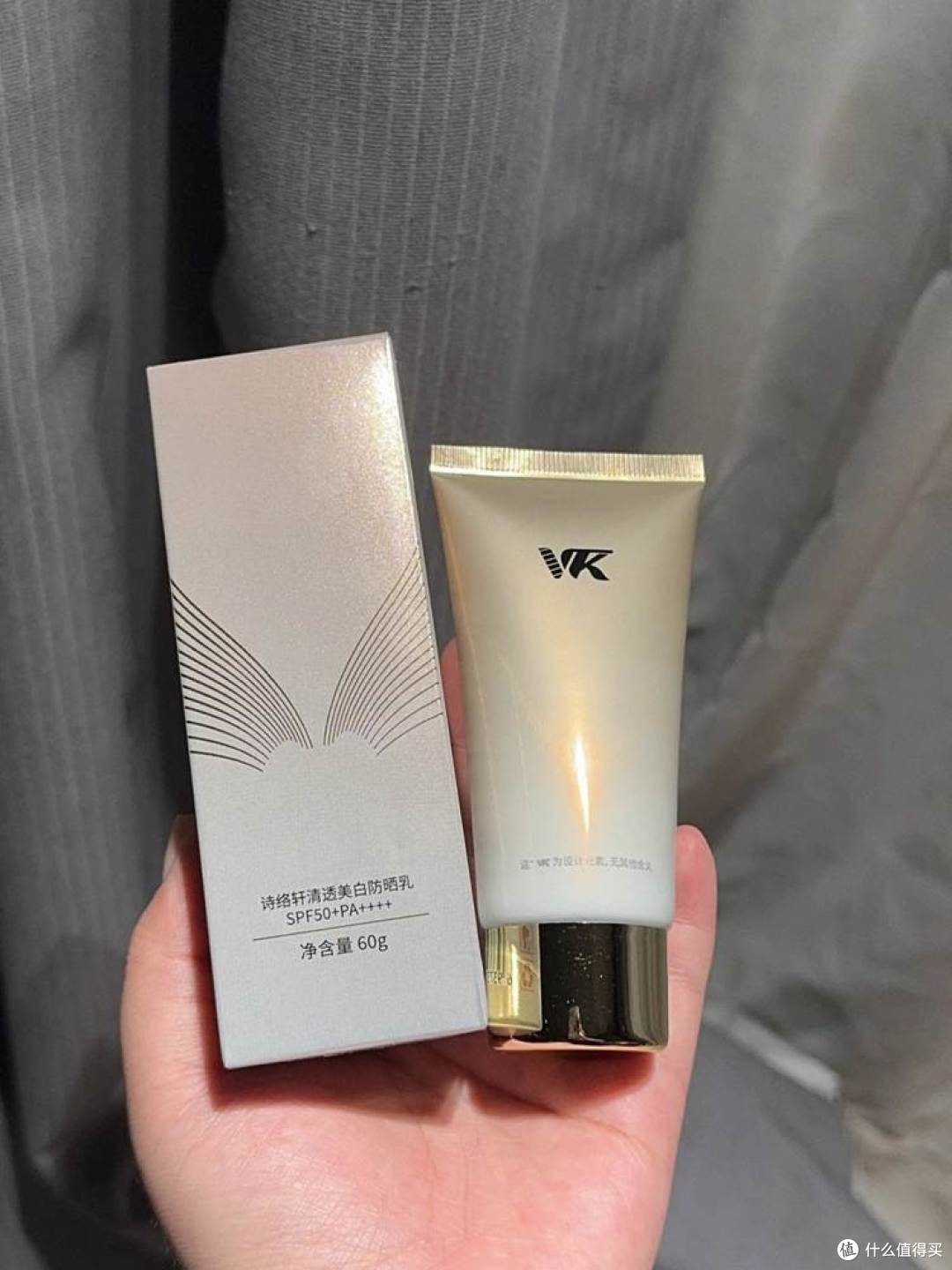 什么防晒混油皮清爽还不搓泥?混油皮4款高倍防晒轻薄跟妆