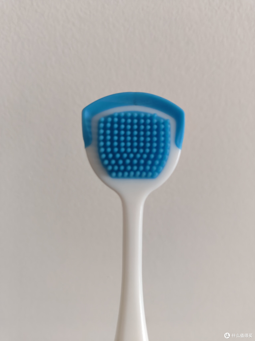 舌苔清洁器——适度清洁舌苔，提升口腔舒适度