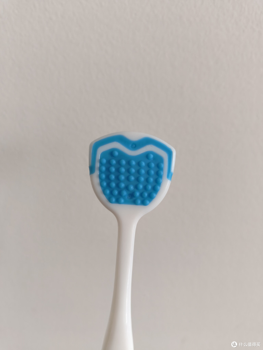 舌苔清洁器——适度清洁舌苔，提升口腔舒适度