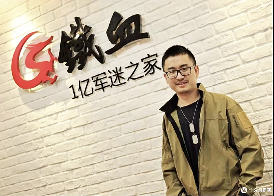 “铁血战袍”龙牙,凭啥成了直男的「Lululemon」?