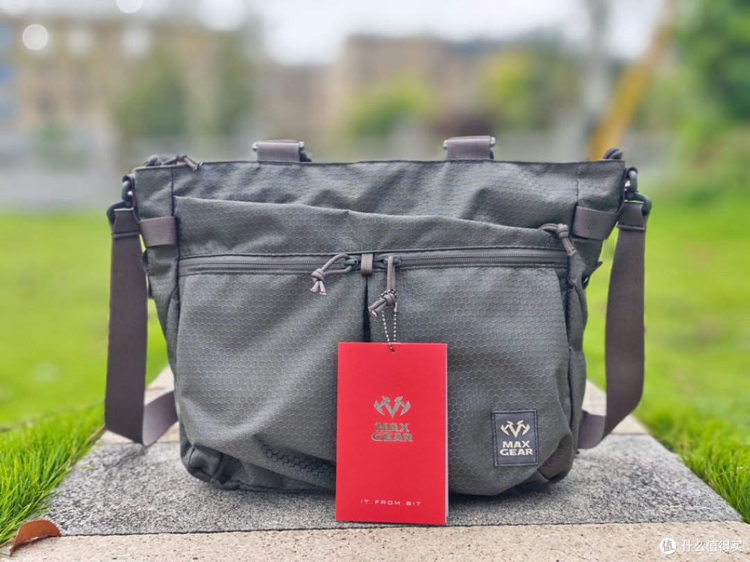蓝款惊艳!再入魔灰!MAXGEAR猎鹬者斜挎包,城市通勤全能搭档