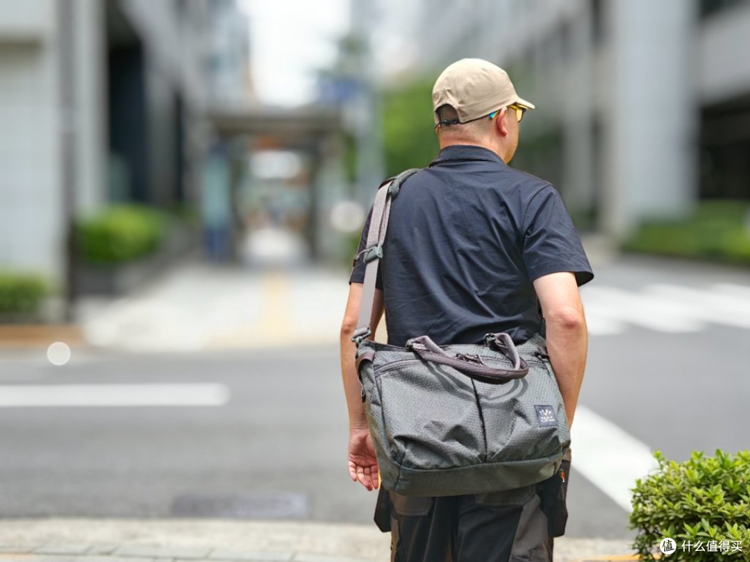 蓝款惊艳!再入魔灰!MAXGEAR猎鹬者斜挎包,城市通勤全能搭档