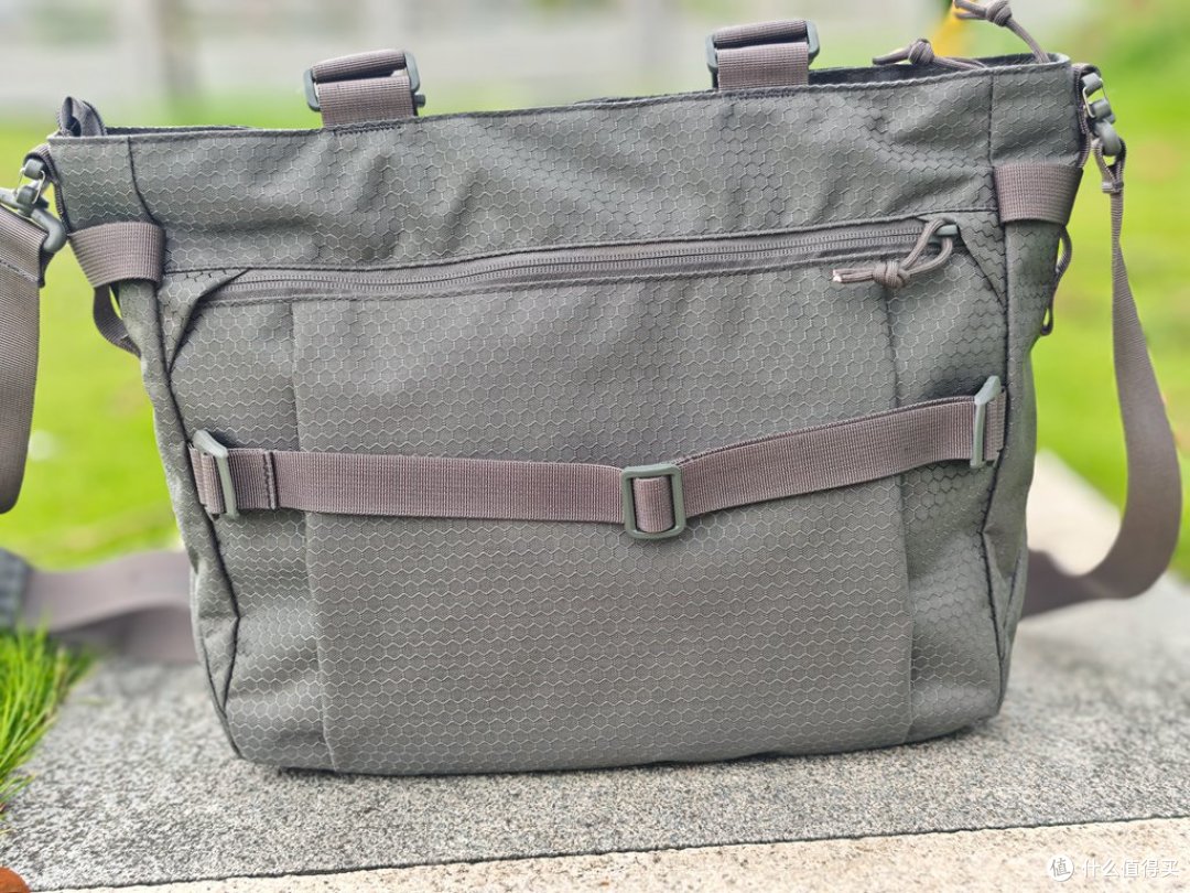 蓝款惊艳!再入魔灰!MAXGEAR猎鹬者斜挎包,城市通勤全能搭档