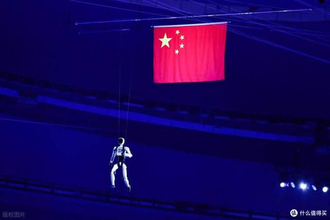 马斯克也彻底服了！亲自转发中国机器人9秒32破纪录的消息