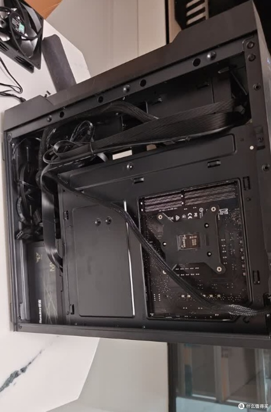 AOC CG397B SE,把“百元级 ATX”的工整感拉满了