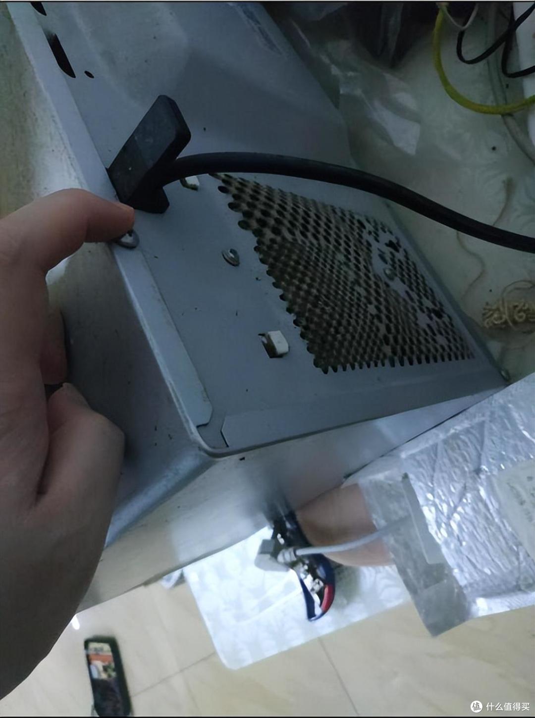 电水壶一插就短路?试试清理蟑螂加40目纱网