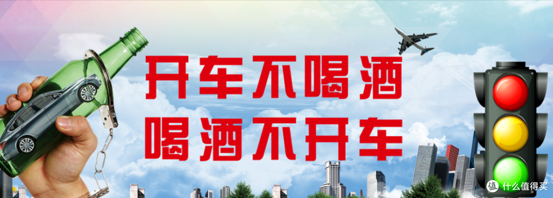 周五下班晚酌:机车工厂大盘鸡配黑方威士忌,仪式感稳稳拿捏!