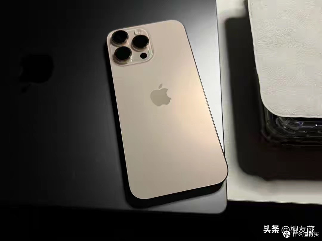 苹果9月只发Pro，标准版推迟：这不是升级是涨价