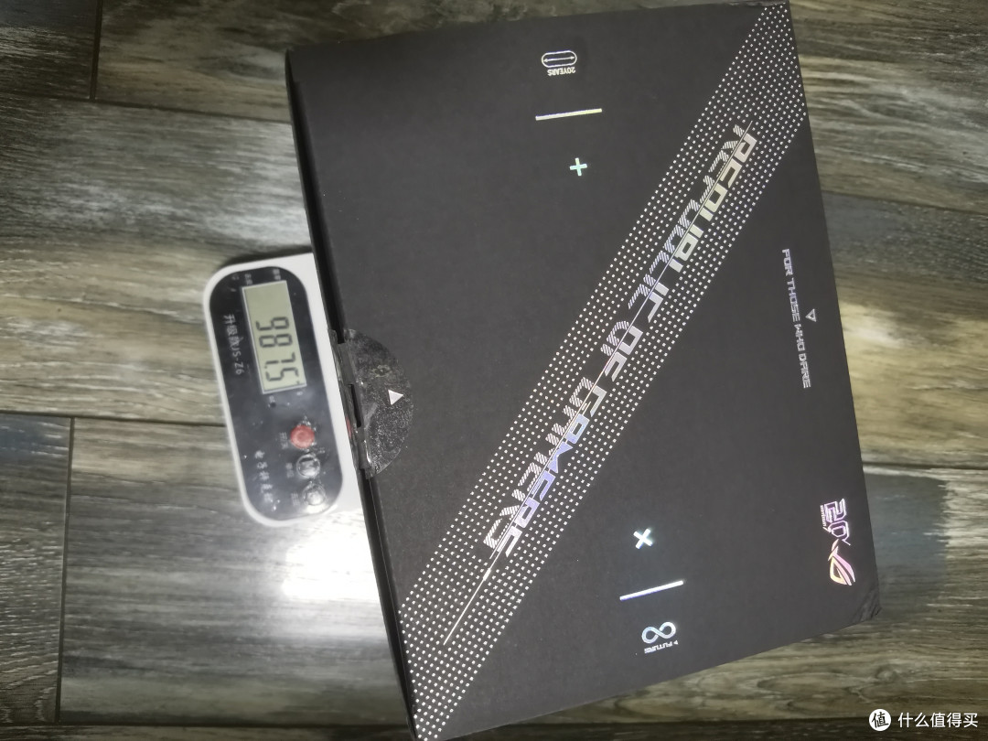 重量上还是有“诚意”的，唉！