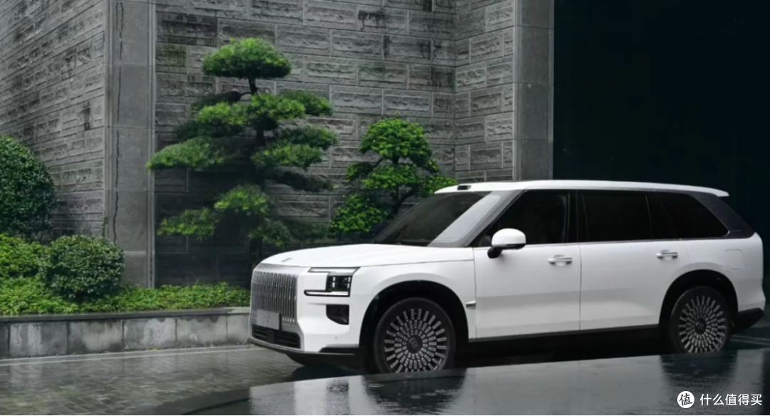 50万SUV买什么车?兼顾通勤、家用、商务当然选极氪9X