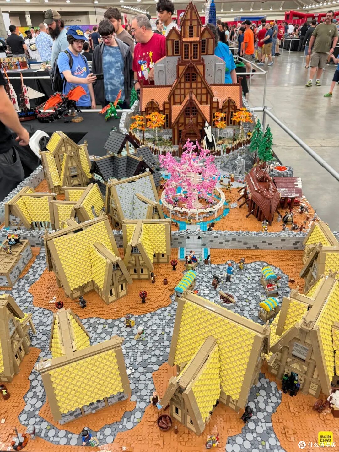图注｜《Whiterun》以高差还原《上古卷轴5：天际》雪漫城；官方登记页未公开作者姓名。
