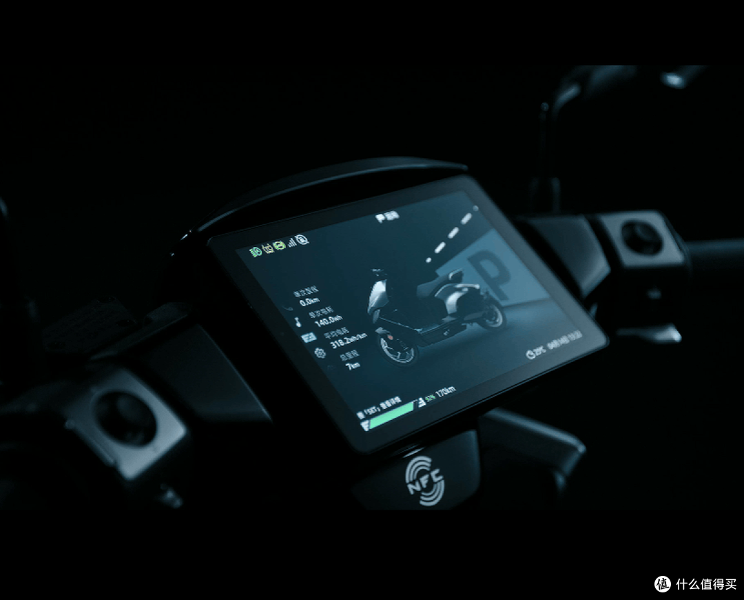 花两万四买台电摩？极核AE8S+：电摩不是燃油摩托的廉价替代品