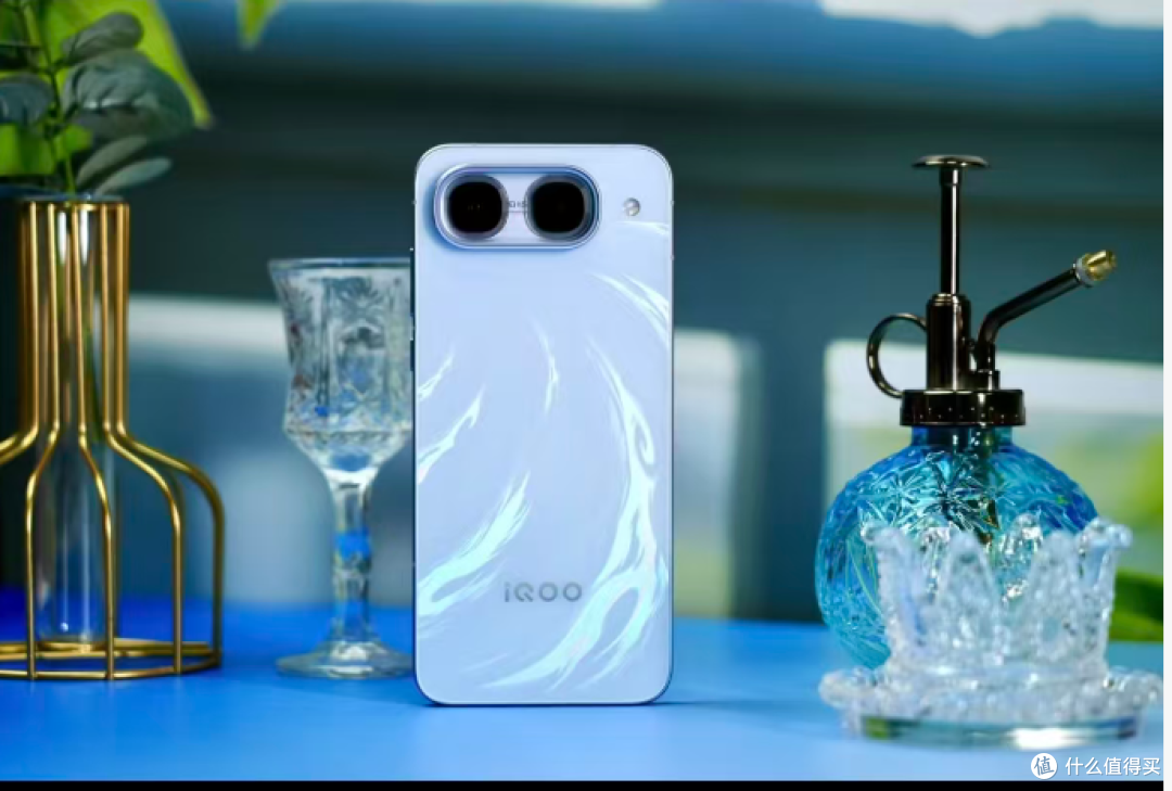3399元 iQOO Neo11 至尊版能买吗?别吹配置,优缺点直接摊开