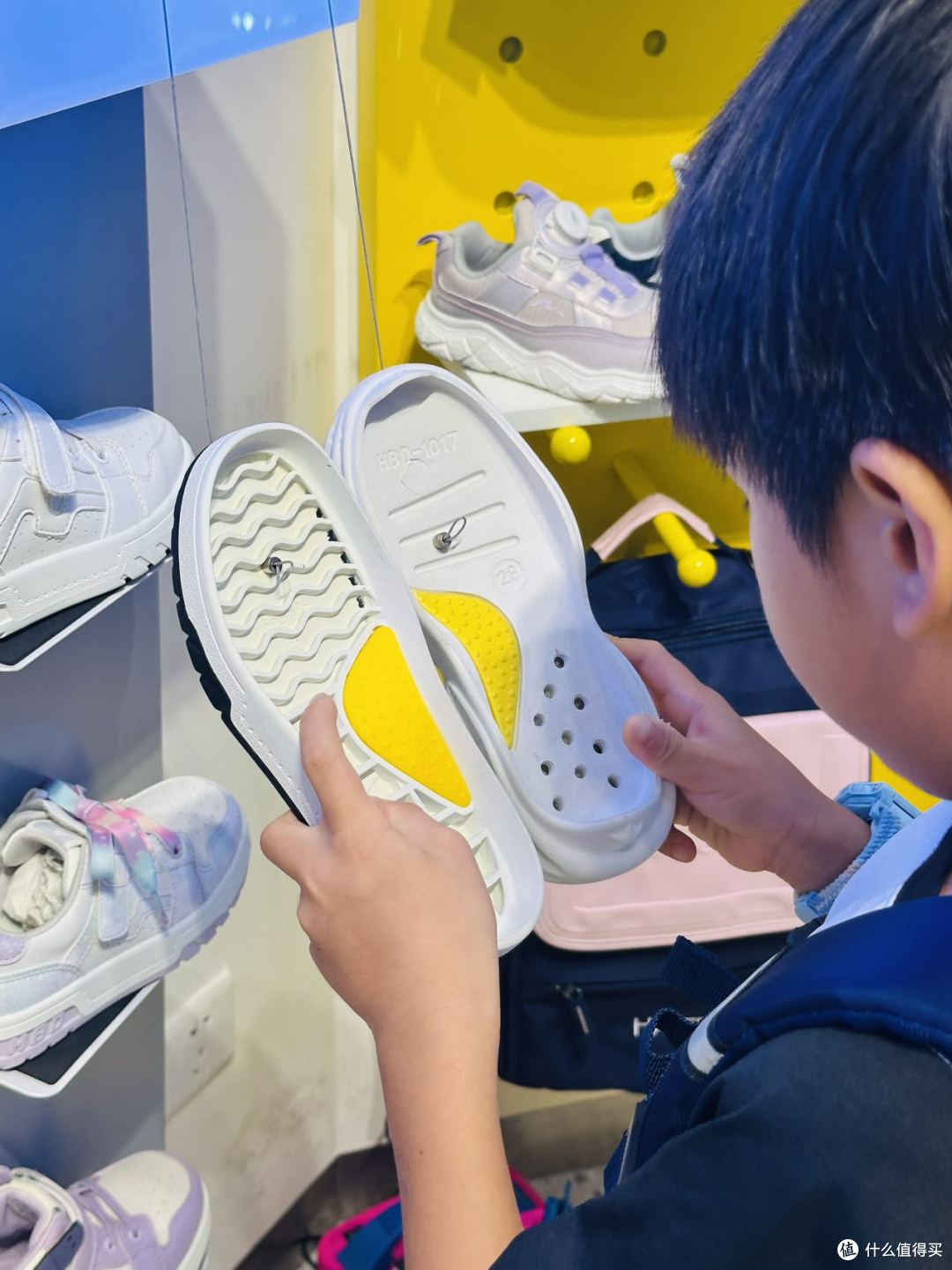 三年级小学生开学搭子已就位👟娃说这双鞋感觉很不一样