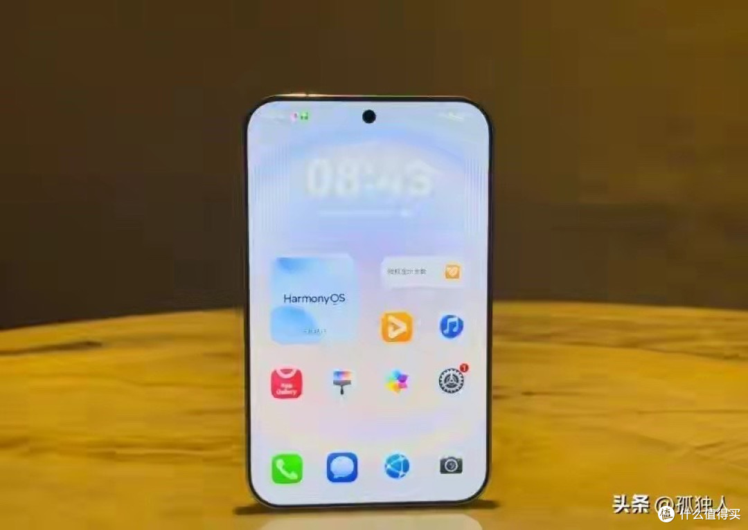 细长屏统治十年，有效面积反缩水，华为Pura X怎么破。