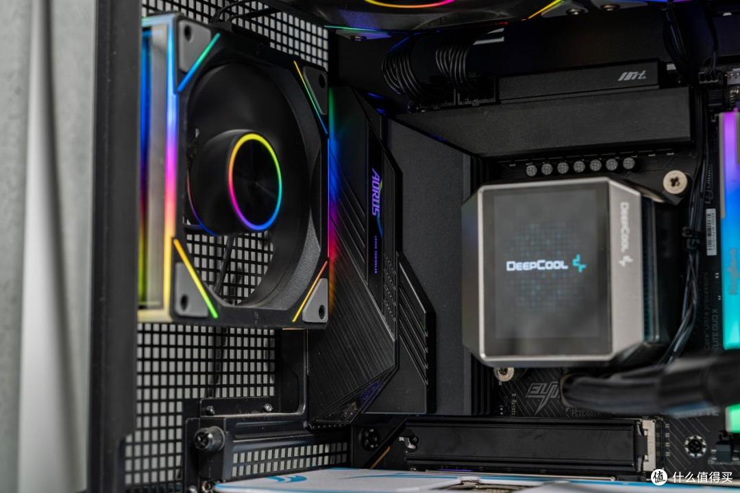 只插一根DDR5,游戏帧数差多少?技嘉Z890小雕DUO X实测