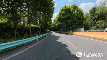 大疆Osmo 360 II体验：硬件无可挑剔，软件依然存在短板