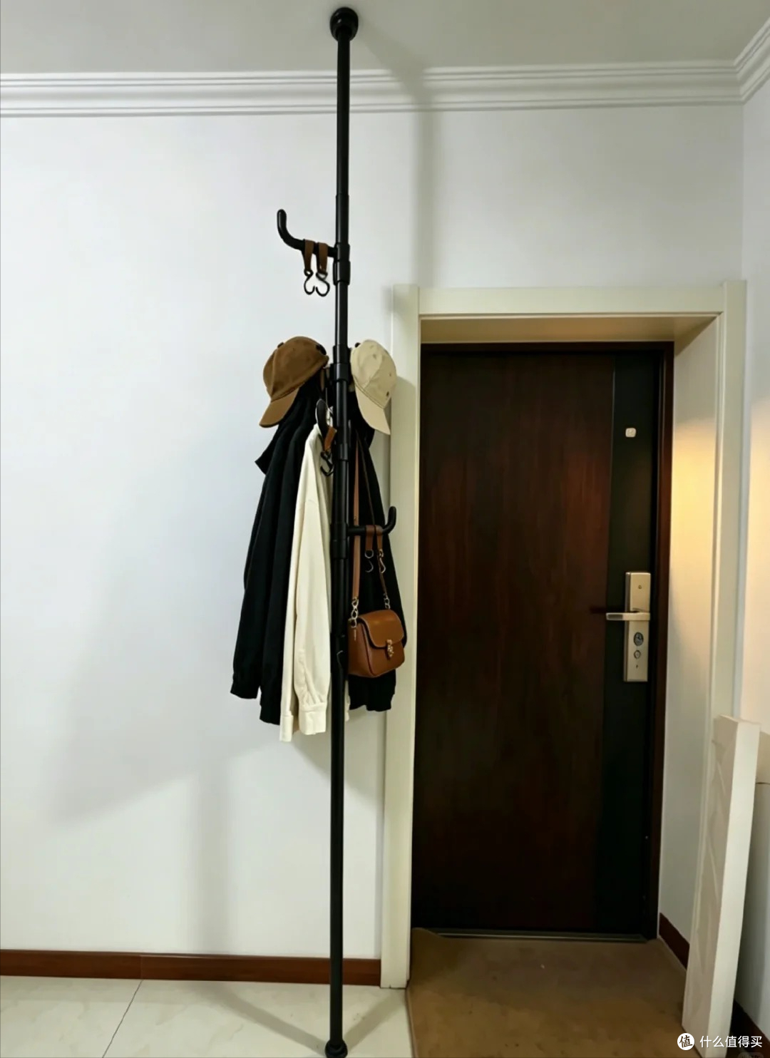 回家脱下的外套放哪里？来学我邻居，她家设计很实用，整洁又干净