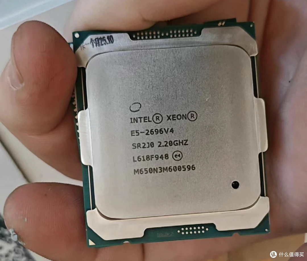 CPU E5-2696V4系列CPU