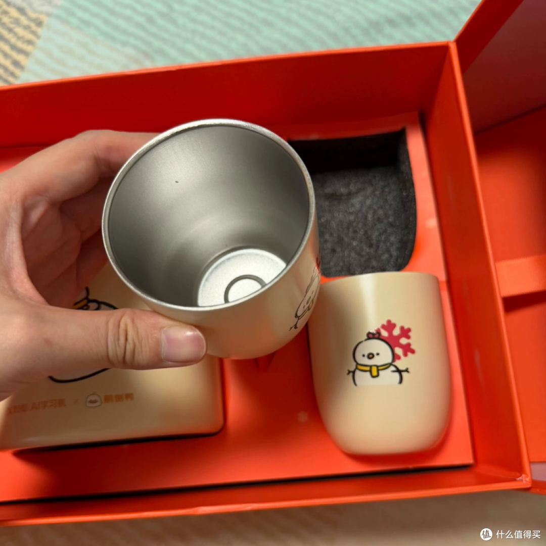 科大讯飞×躺倒鸭联名礼盒流入二手鱼,三件实用干货卖38贵不贵?