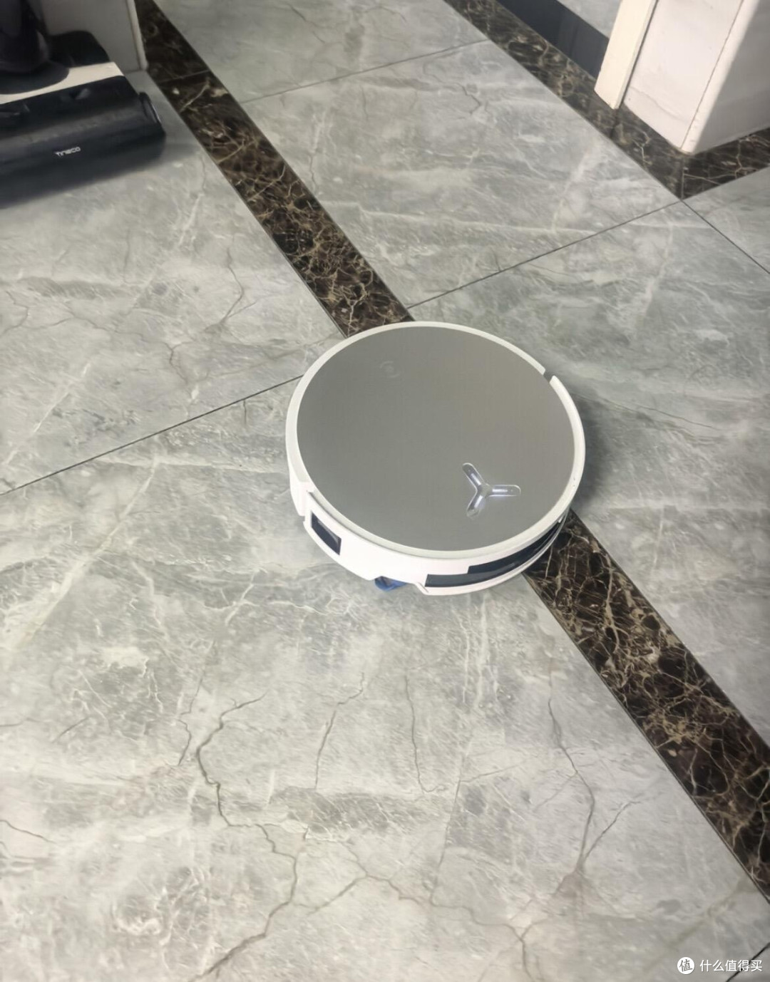 科沃斯X12 PRO:滚筒活水洗地体验