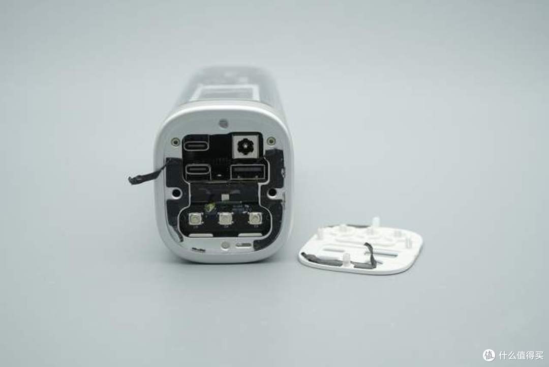 旗舰级堆料再升级!闪极全新Shargeek 300 24000mAh移动电源拆解
