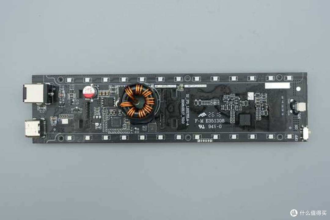 旗舰级堆料再升级!闪极全新Shargeek 300 24000mAh移动电源拆解
