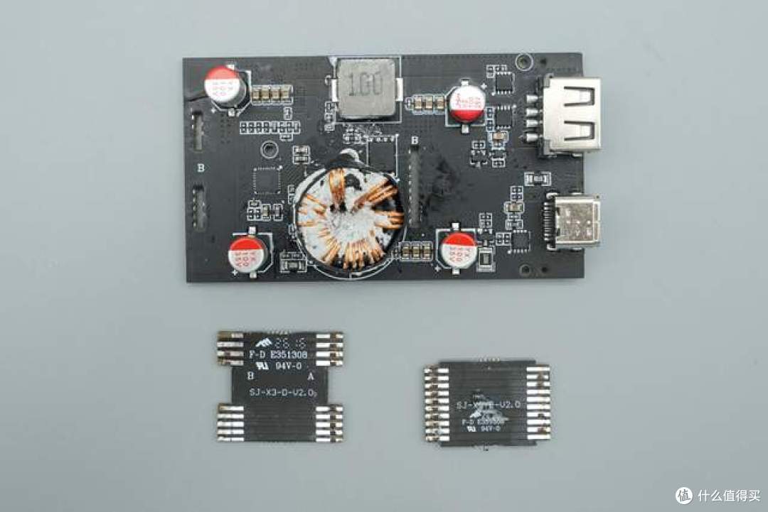 旗舰级堆料再升级!闪极全新Shargeek 300 24000mAh移动电源拆解