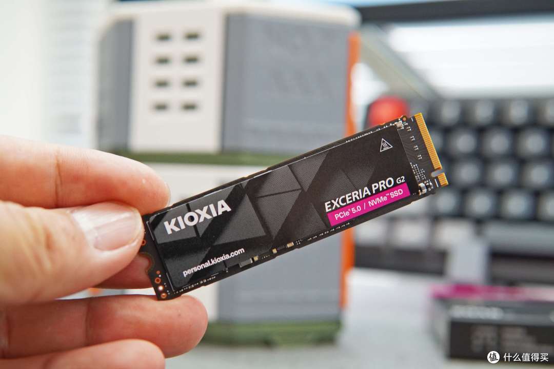 原厂颗粒，PCIe 5.0固态硬盘旗舰性能，铠侠 EXCERIA PRO G2 VE10