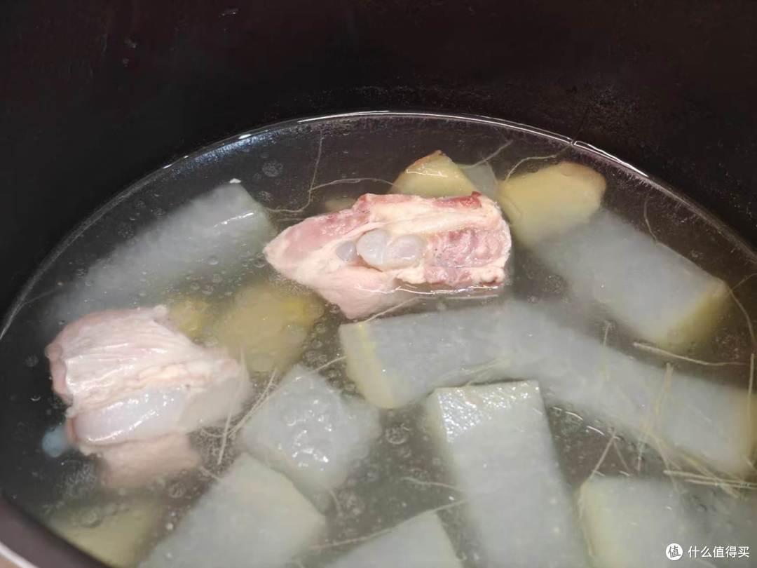 敢邀请朋友在家聚餐的底气，全靠厨房几小将帮忙