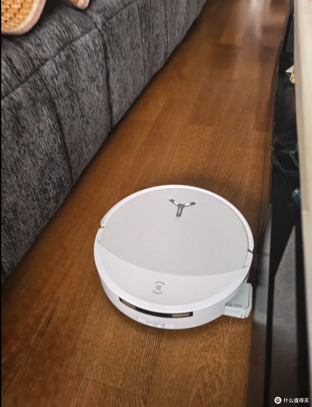 告别夏日大汗做家务!科沃斯T90 PRO提升宅家幸福感