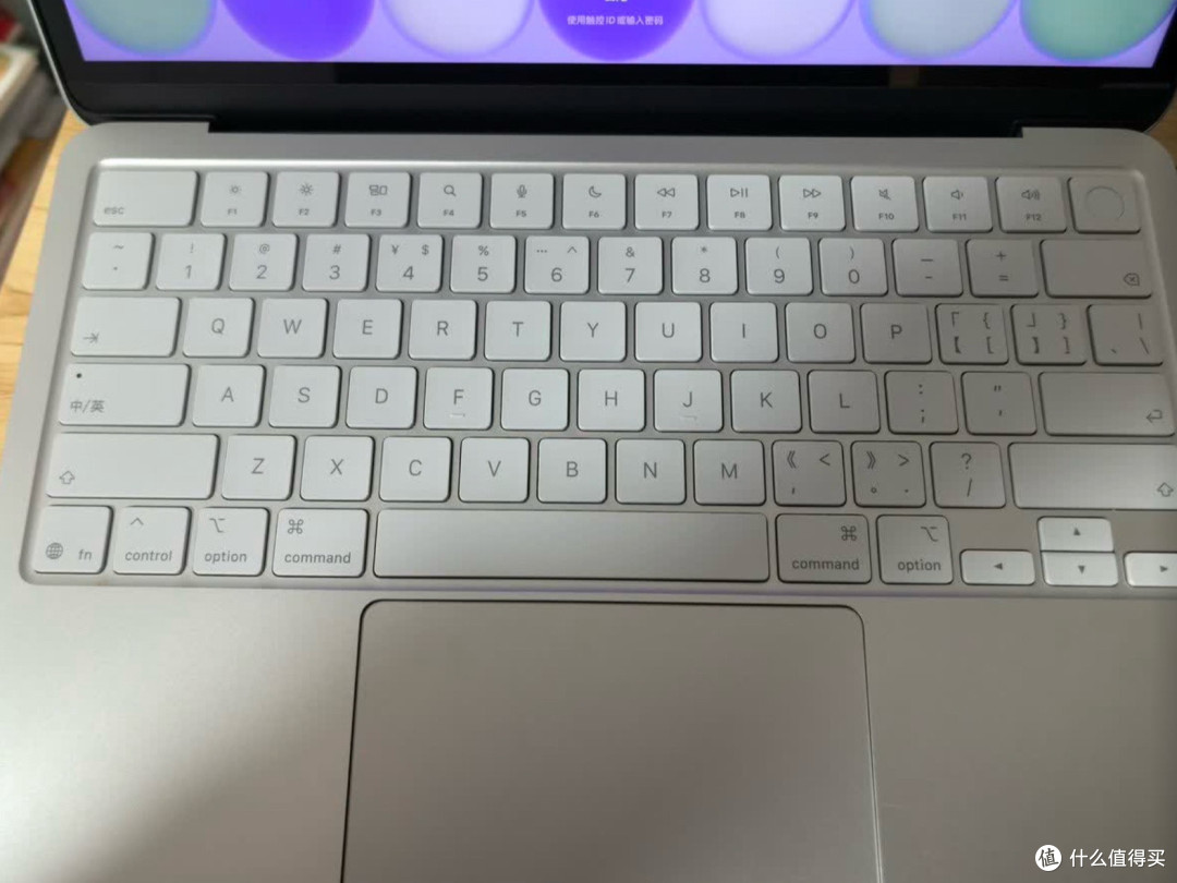 开学装备怎么选?4000预算档位,聊聊MacBook Neo13真实上手体验