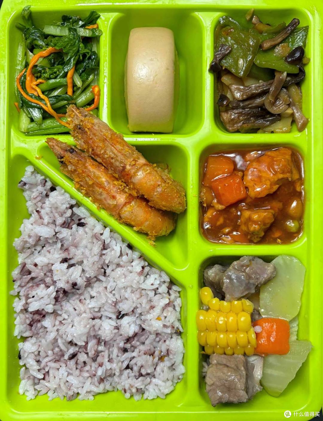 哈尔滨家长实地核查学生配餐食材用料：亲眼看过，才敢放心