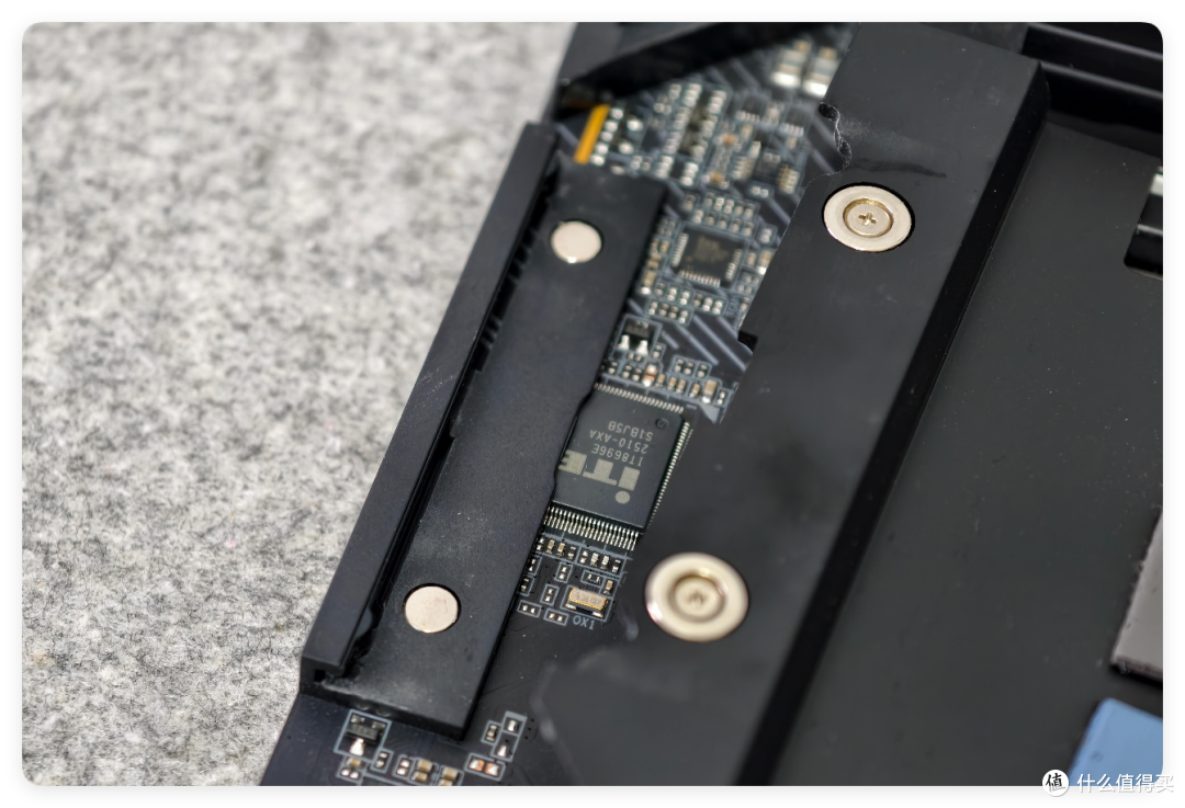 CPU够强,X3D主板还有多少加成?技嘉X870E AORUS ELITE X3D实测