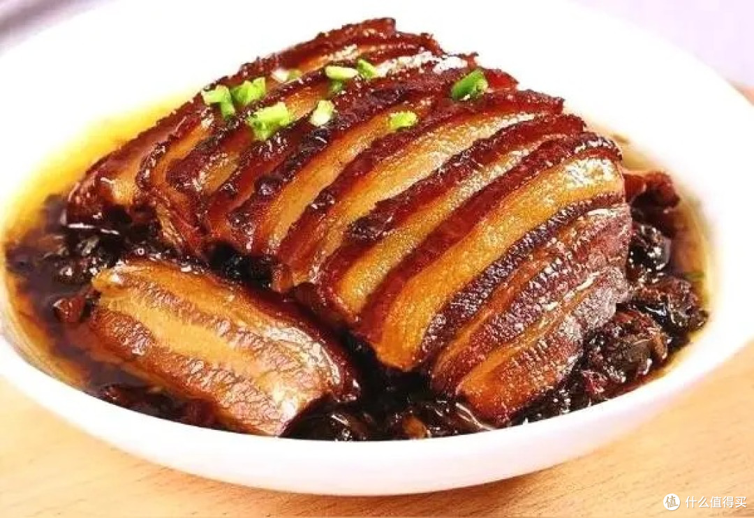 梅菜扣肉：一碗人间烟火，满口岁月醇香