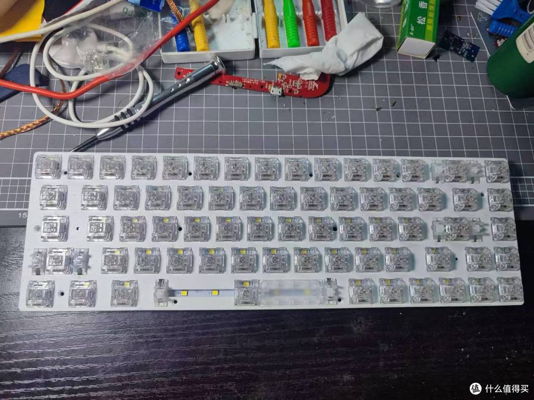 好看的小废物变身美丽的办公利器——看我爆改洛斐1%键盘爱心版
