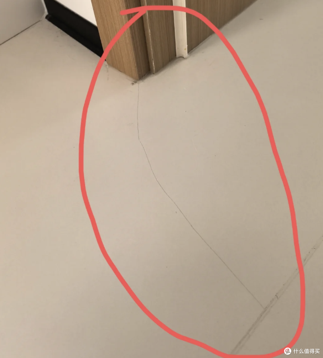 瓷砖为什么会出现头发丝裂纹?弄清这几个原因,才能判断是啥问题