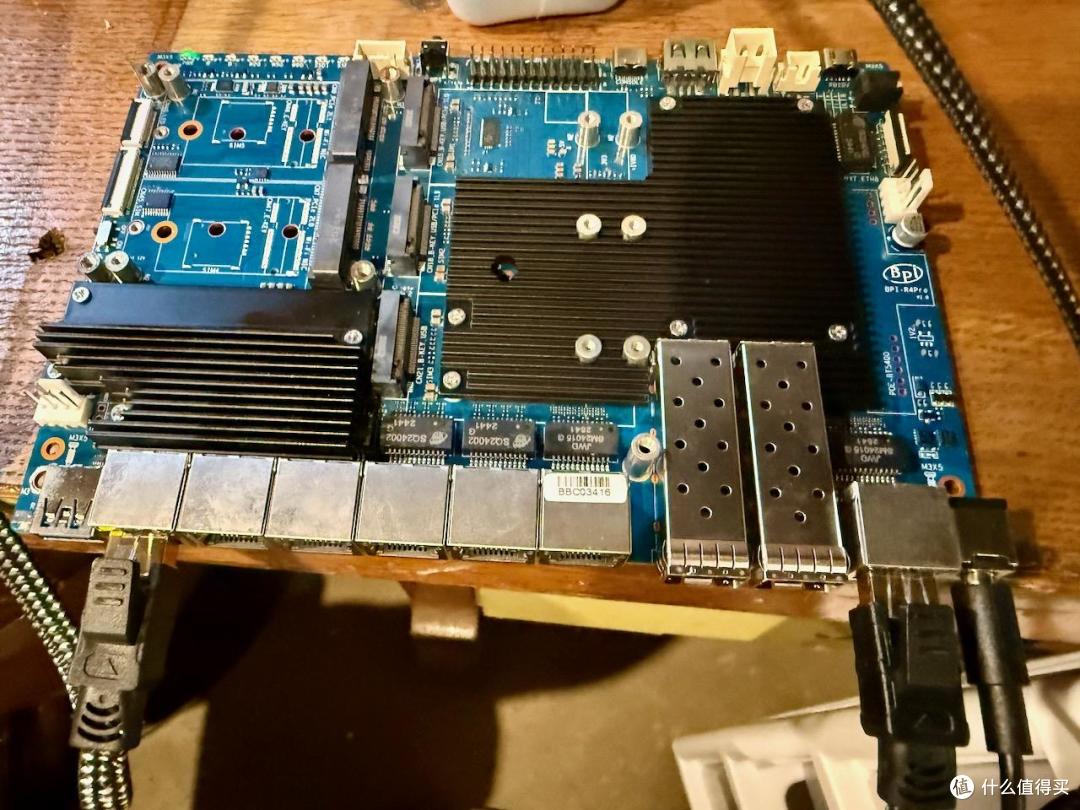 Banana Pi BPI-R4 Pro 评测:10Gbps 路由器板