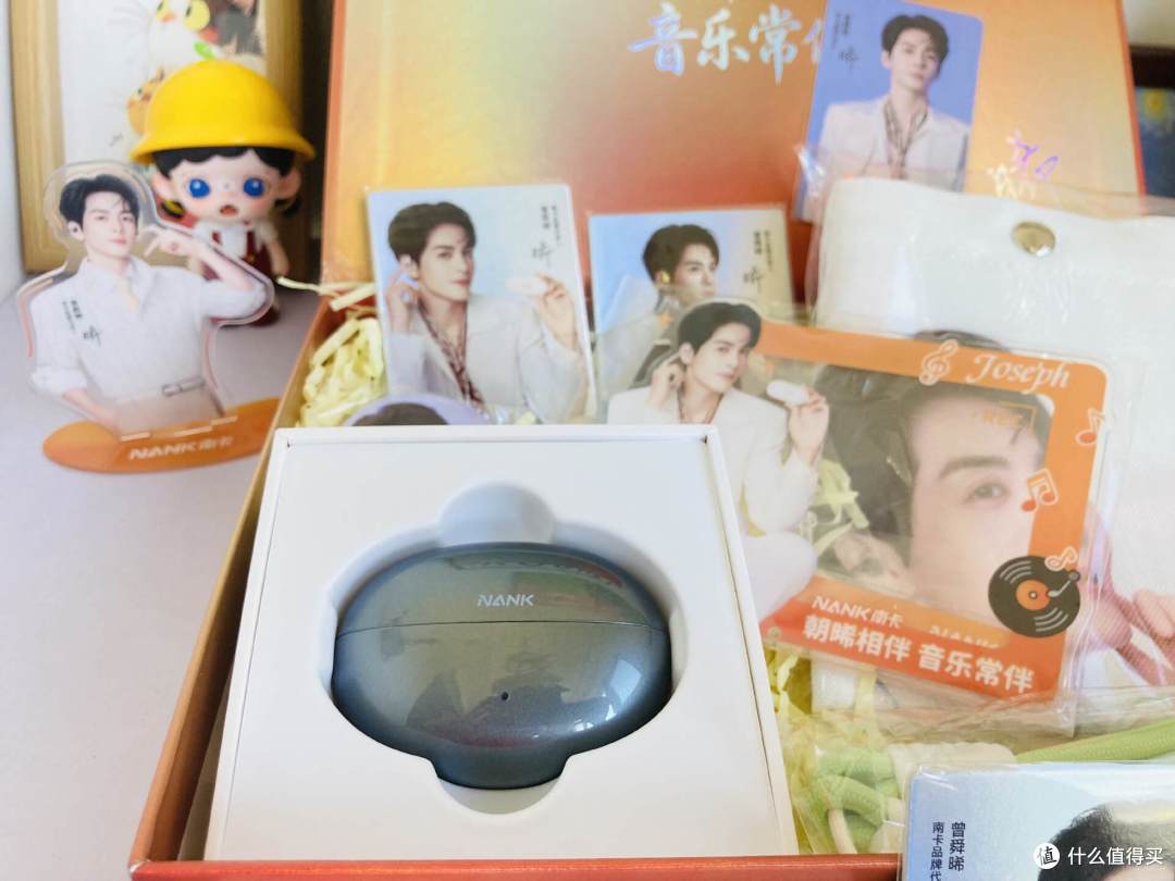 南卡ClipE耳夹式耳机久戴不痛还自带AI,颜值与实用性双在线