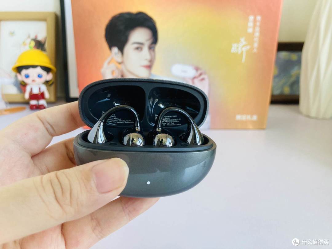 南卡ClipE耳夹式耳机久戴不痛还自带AI,颜值与实用性双在线