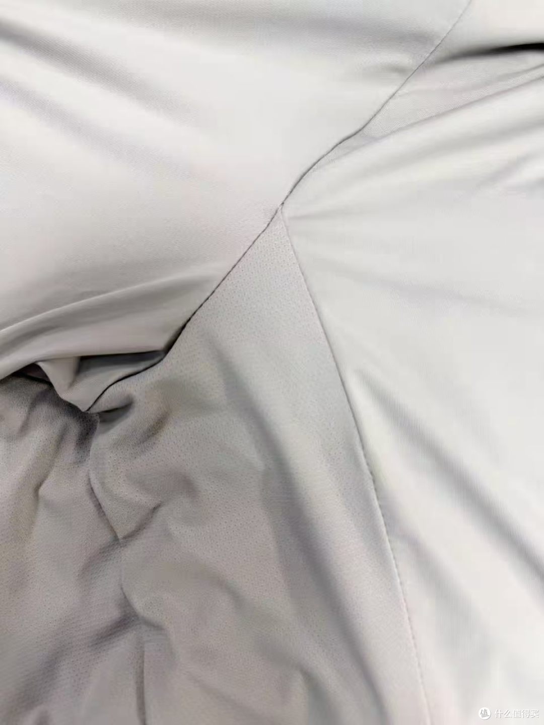 男生通勤骑行刚需vbrex防晒衣实测!Upf200+,夏日出行不闷不晒