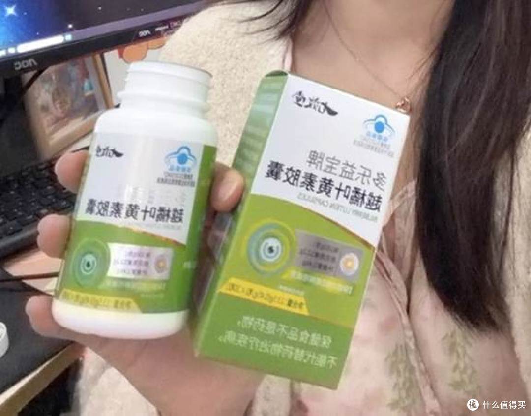 畏光刺眼又视物模糊时;学生党别硬扛也要改护眼习惯