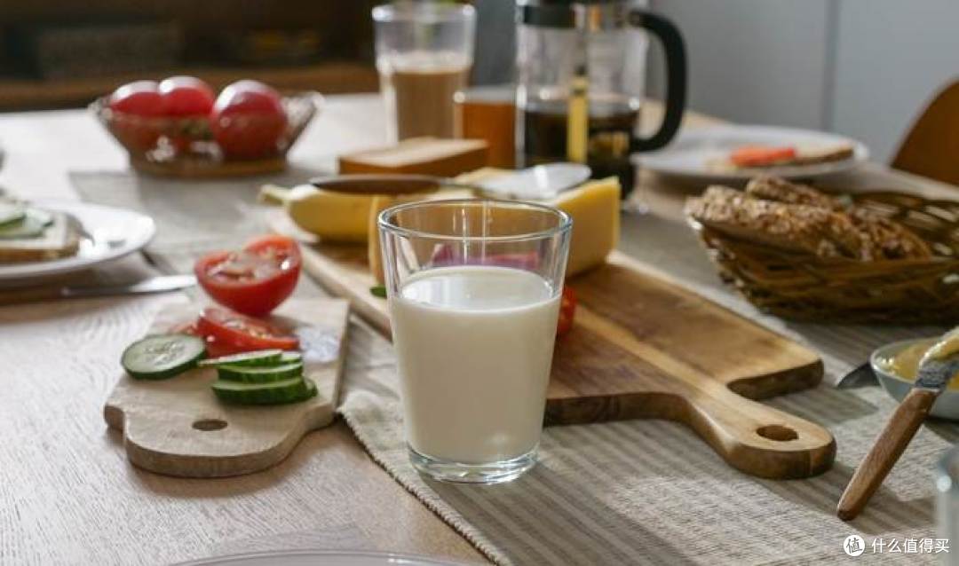 看配料表的新手挑正宗驼乳粉，我现在会先问100%到底指什么