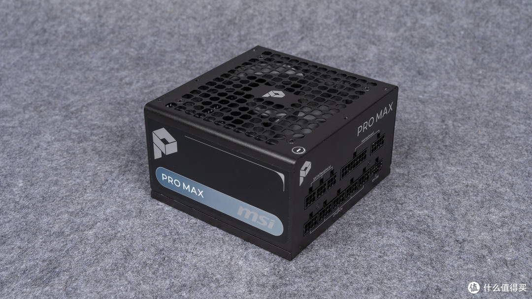 微星PRO MAX 1000P电源:双白金+日系电容+十年保,600块用料真狠