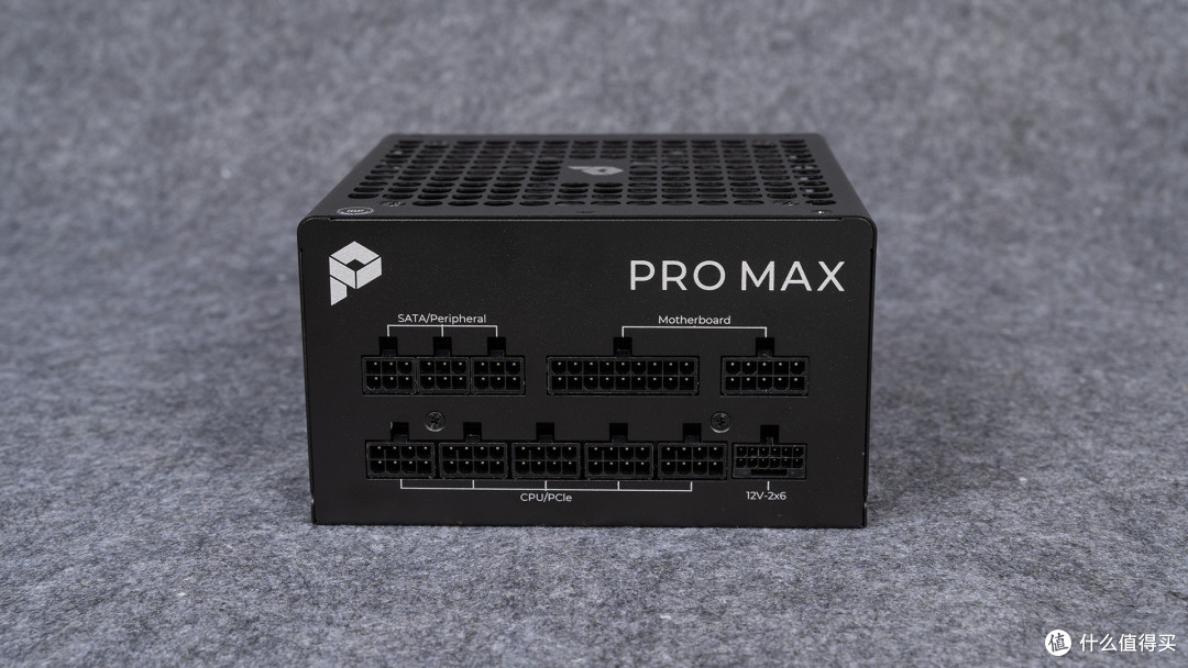 微星PRO MAX 1000P电源:双白金+日系电容+十年保,600块用料真狠