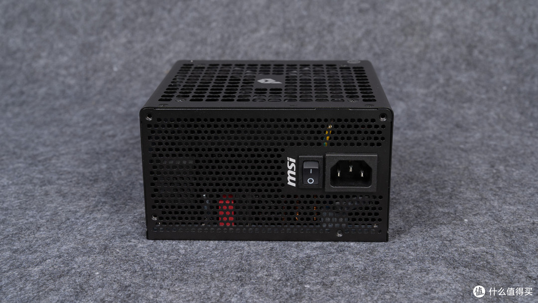 微星PRO MAX 1000P电源:双白金+日系电容+十年保,600块用料真狠